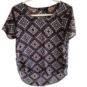 Living Doll Diamond Short Sleeve Blouse‎ Small